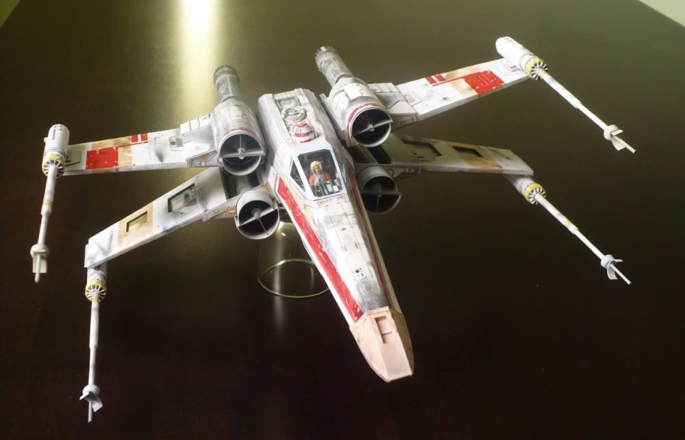 X-wing (Plná velikost v novém okně) X-wing
