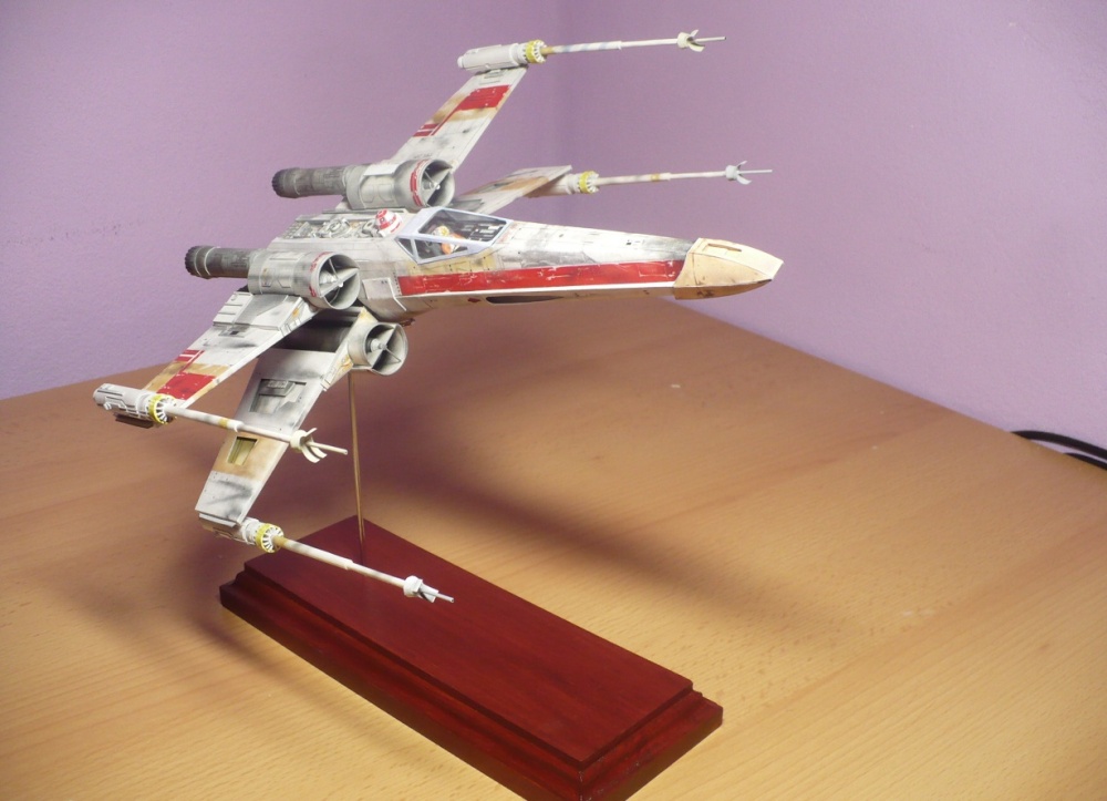 X-wing (Plná velikost v novém okně) X-wing
