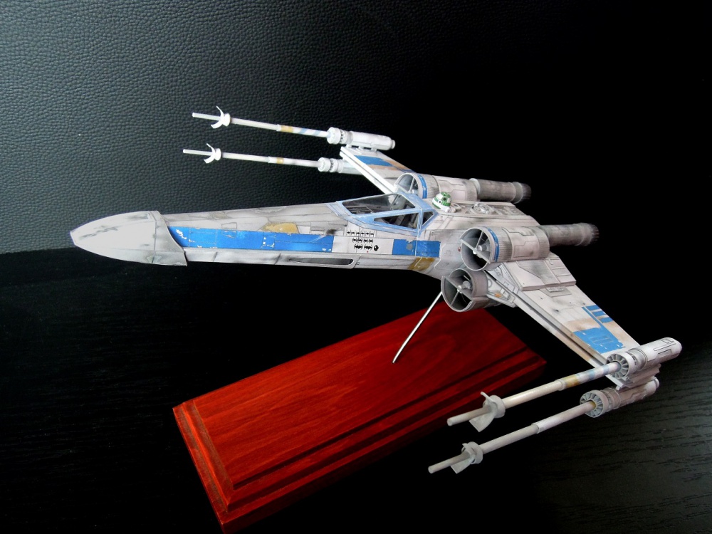 X-wing (Plná velikost v novém okně) X-wing