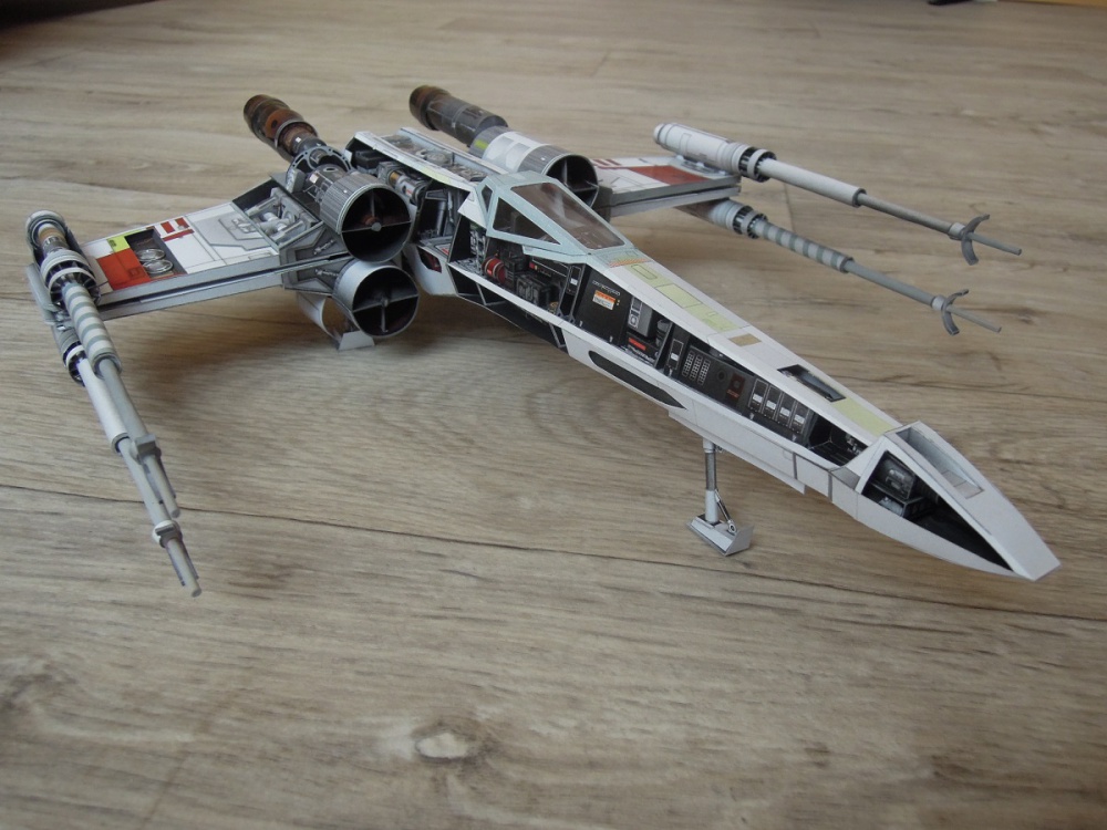 X-wing (Plná velikost v novém okně) X-wing
