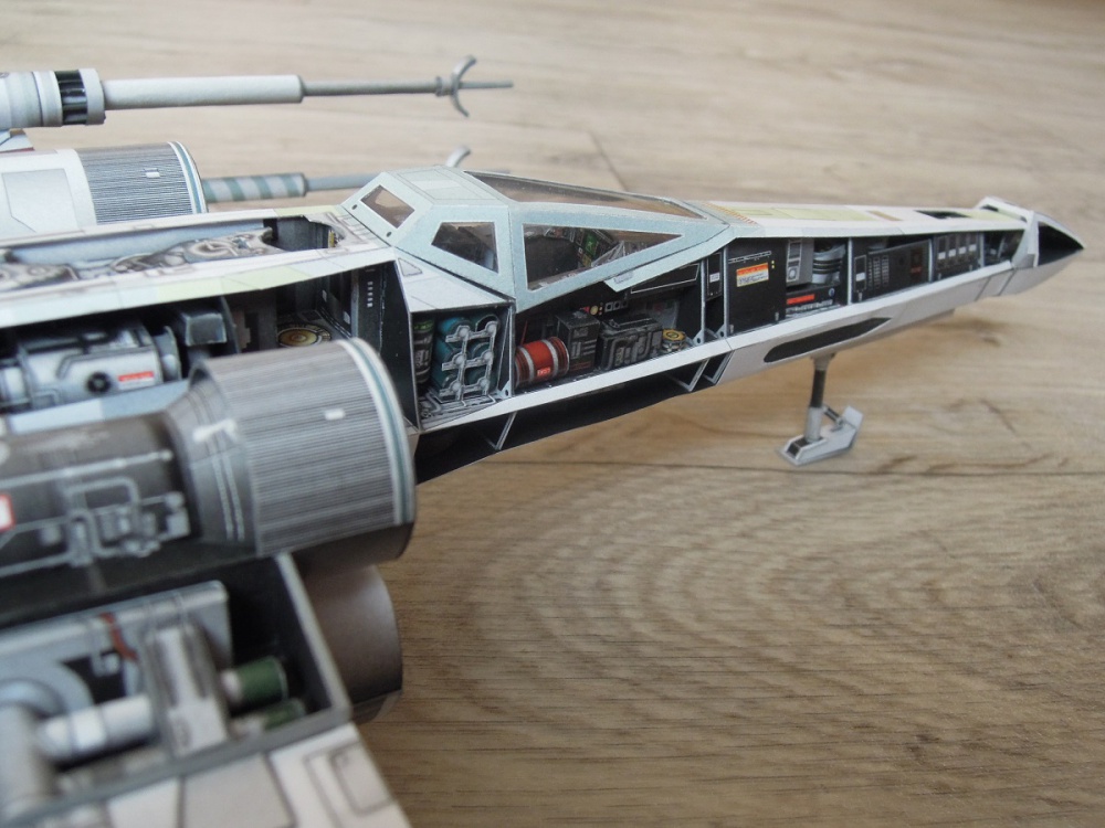 X-wing (Plná velikost v novém okně) X-wing