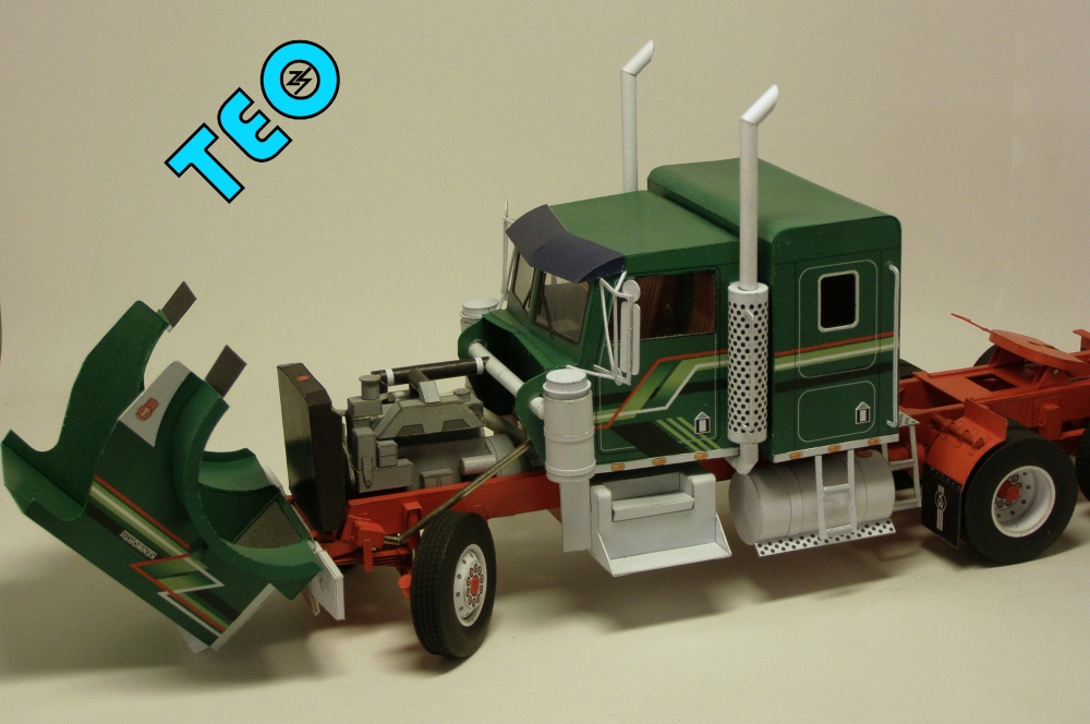 Kenworth 900 (Plná velikost v novém okně) Kenworth 900