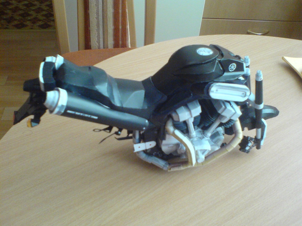 Yamaha MT-O1 (Plná velikost v novém okně) Yamaha MT-O1