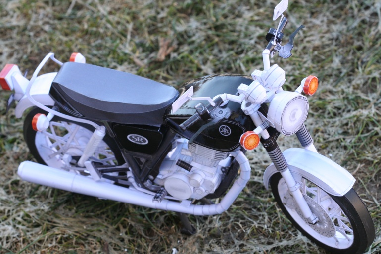 Yamaha SR 400 (Plná velikost v novém okně) Yamaha SR 400