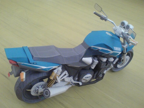 YAMAHA XJR1300 Free model YAMAHA XJR1300 Free model