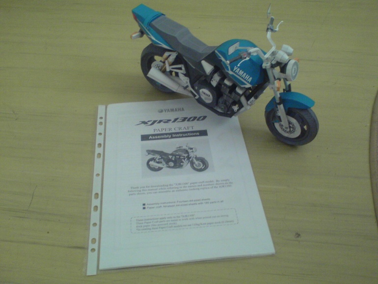 YAMAHA XJR1300 Free model (Plná velikost v novém okně) YAMAHA XJR1300 Free model