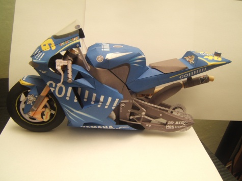 Yamaha YZR-M1 GO (Rossi 46 )