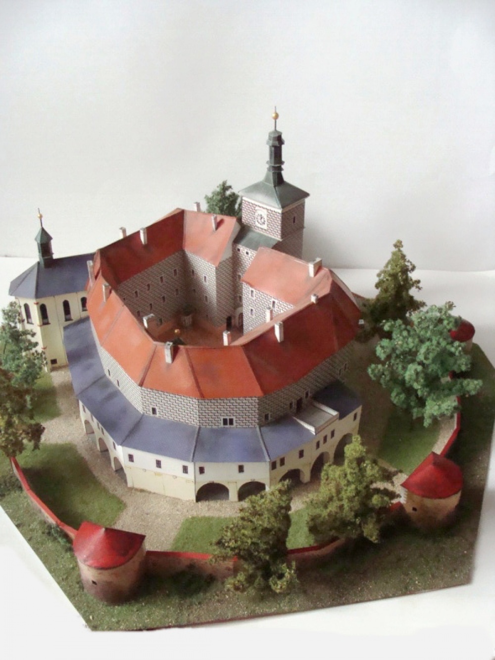 zámek Březnice (Plná velikost v novém okně) zámek Březnice