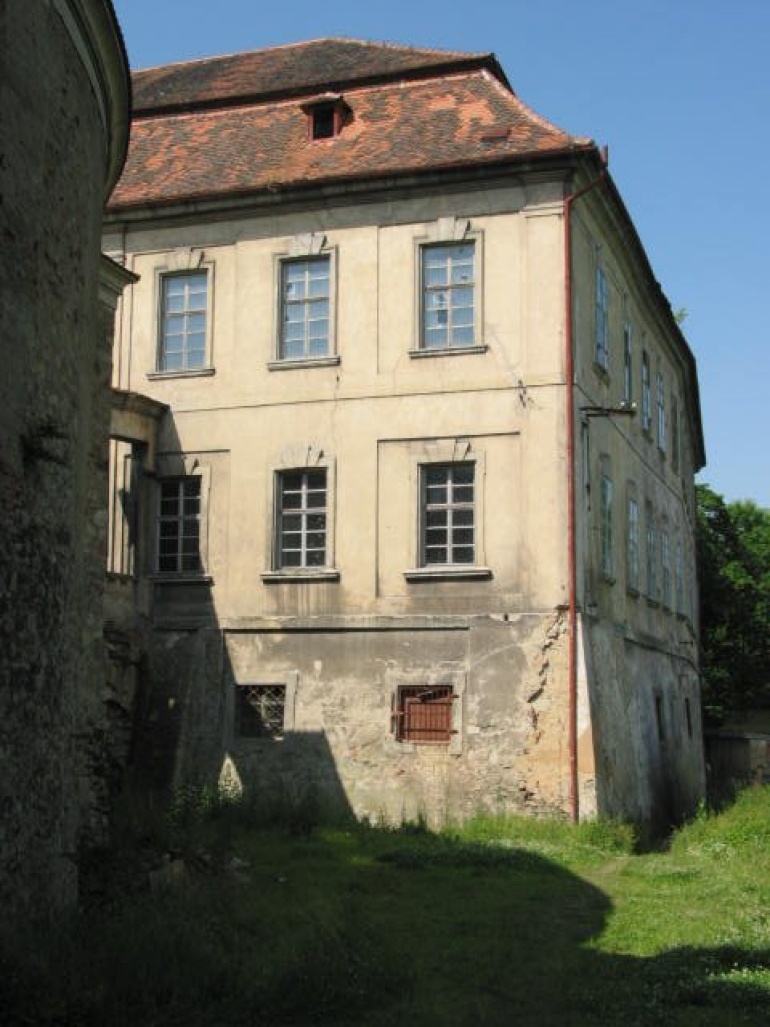 Zámek Křimice (Plná velikost v novém okně) Zámek Křimice