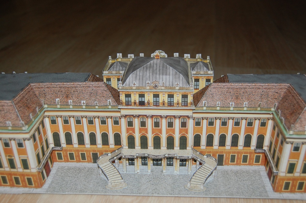 Zámek Schönbrunn (Plnďż˝ velikost v novďż˝m oknďż˝) Zámek Schönbrunn