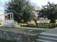 Za obzorem �luknov