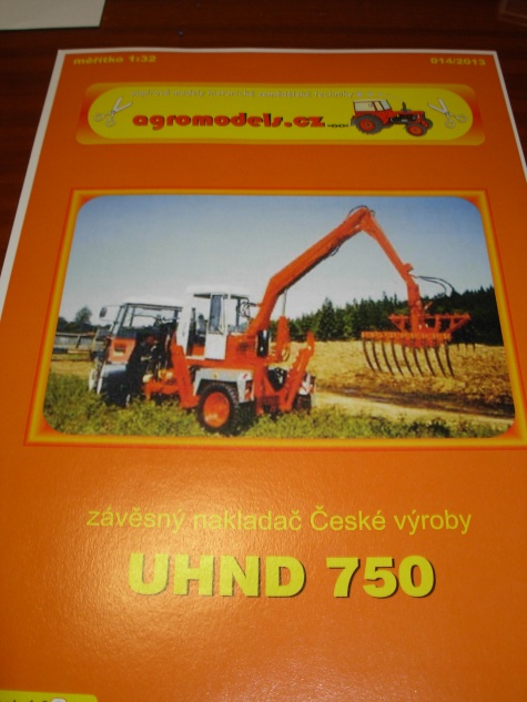 Závěsný nakladač UHND 750 Závěsný nakladač UHND 750