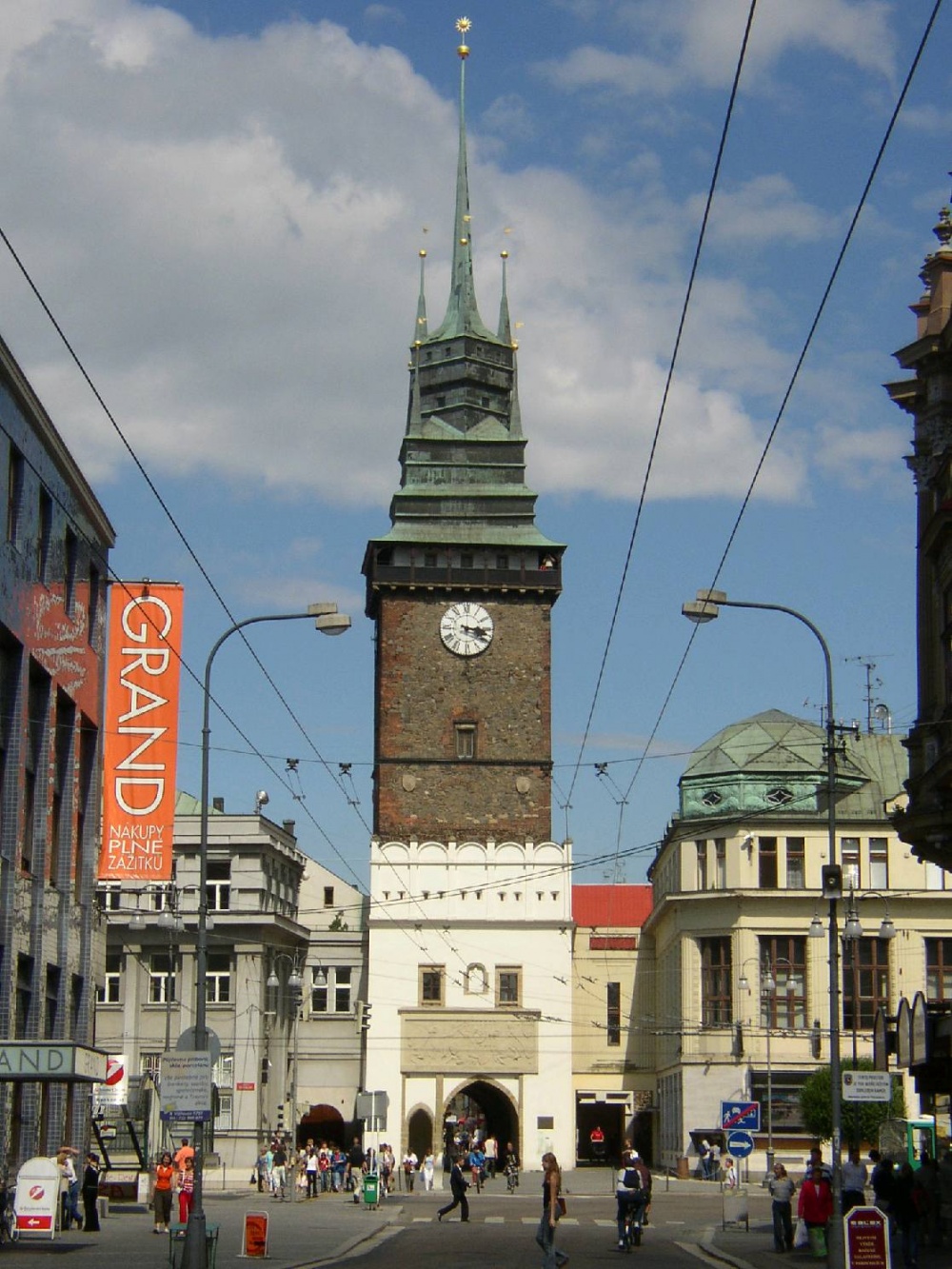 Zelená brána v Pardubicích (Plná velikost v novém okně) Zelená brána v Pardubicích