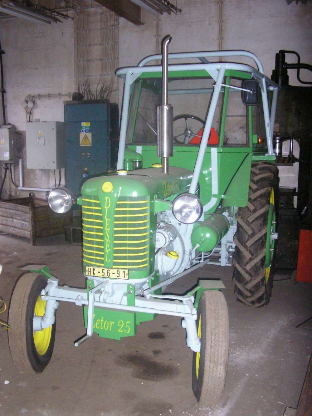 ZETOR 25K (Plná velikost v novém okně) ZETOR 25K