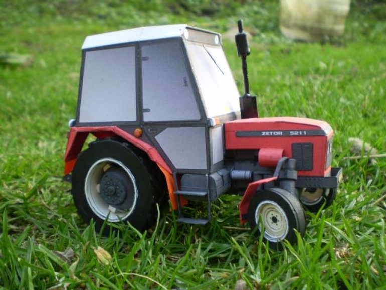 Zetor 5211 (Plná velikost v novém okně) Zetor 5211