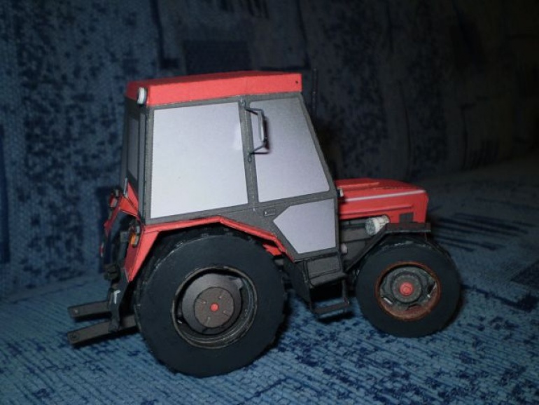 Zetor 7045 (Plná velikost v novém okně) Zetor 7045