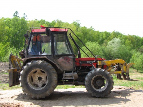 ZETOR 7745 UKT