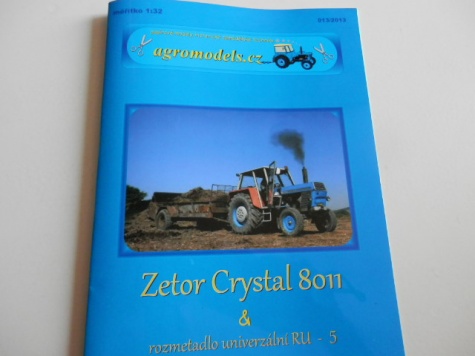Zetor Crystal 8011 + rozmetadlo RU 5 Zetor Crystal 8011 + rozmetadlo RU 5