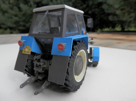 Zetor Crystal 8011 + rozmetadlo RU 5 Zetor Crystal 8011 + rozmetadlo RU 5