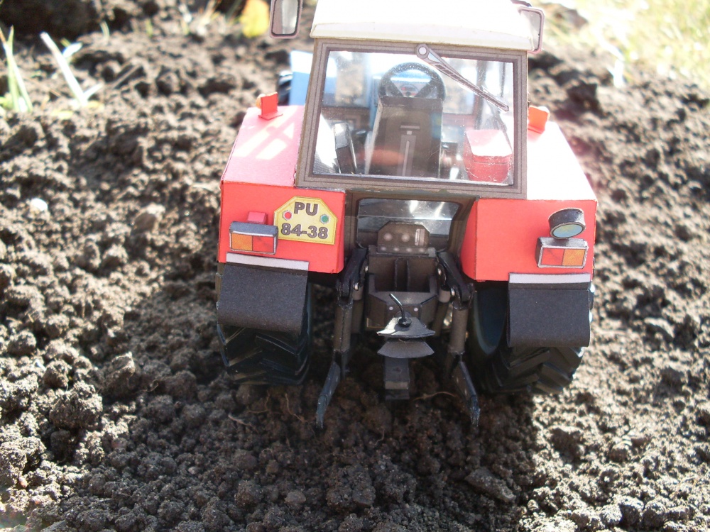 Zetor 12045 (Plná velikost v novém okně) Zetor 12045