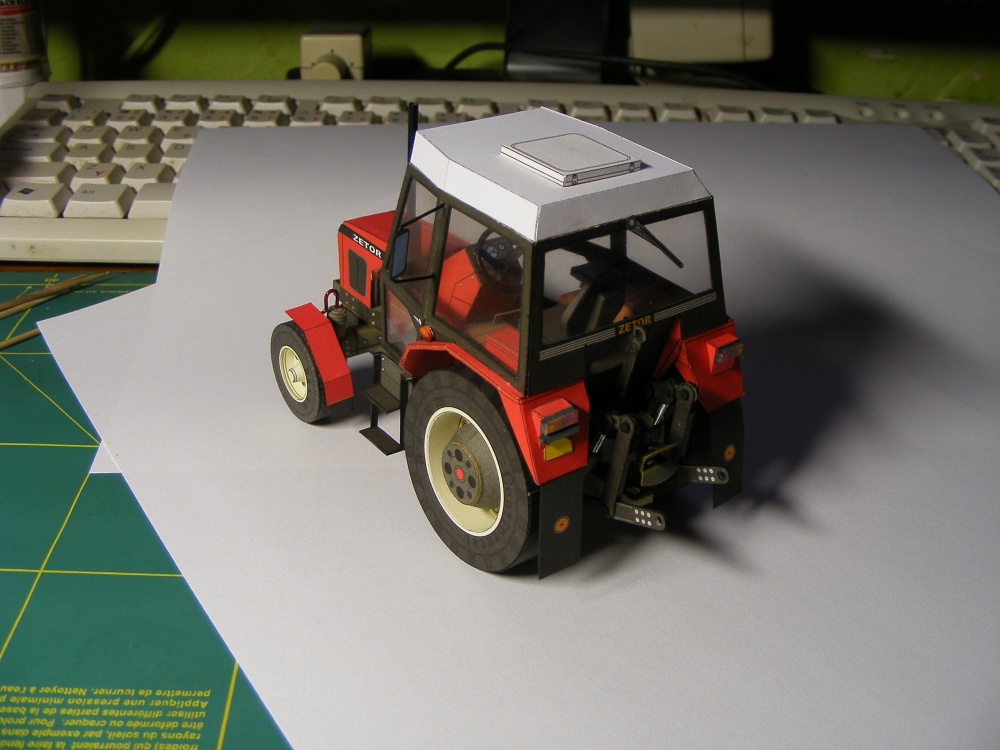 Zetor 7711 (Plná velikost v novém okně) Zetor 7711