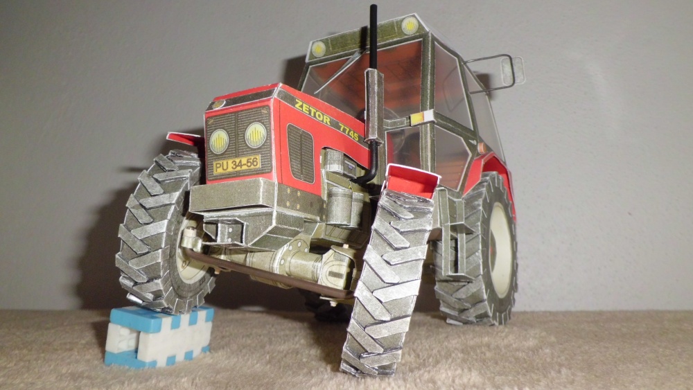 Zetor 7745 (Plná velikost v novém okně) Zetor 7745
