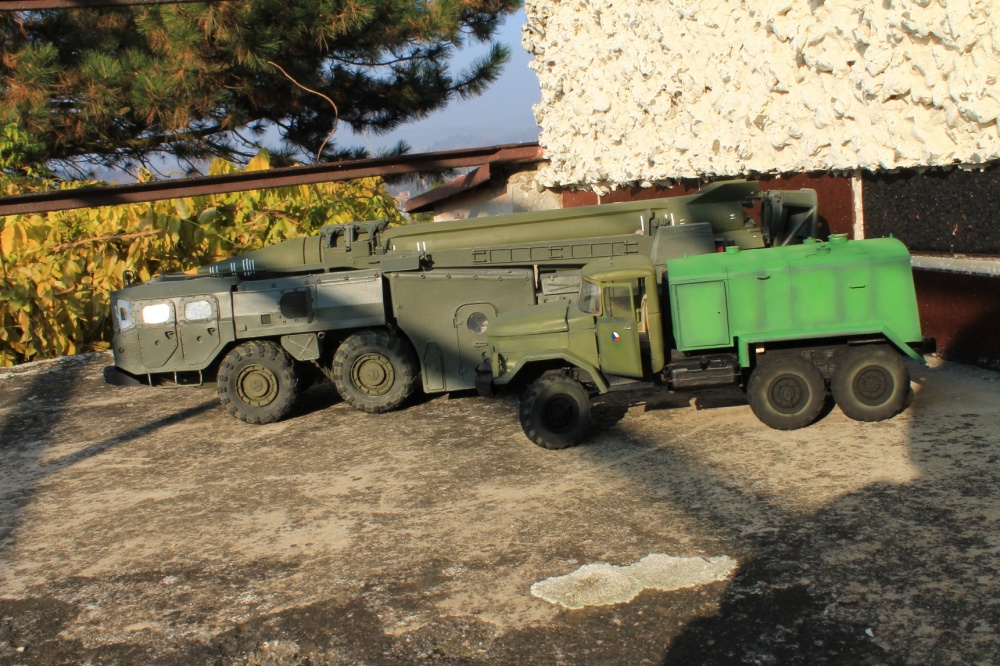 Zil 131 - 8T311 (Plná velikost v novém okně) Zil 131 - 8T311