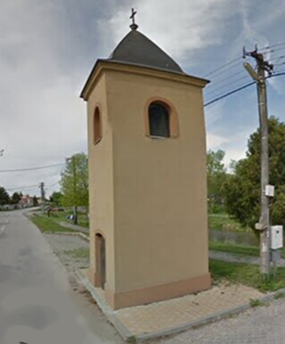 zvonica Králová pri Senci (Plná velikost v novém okně) zvonica Králová pri Senci