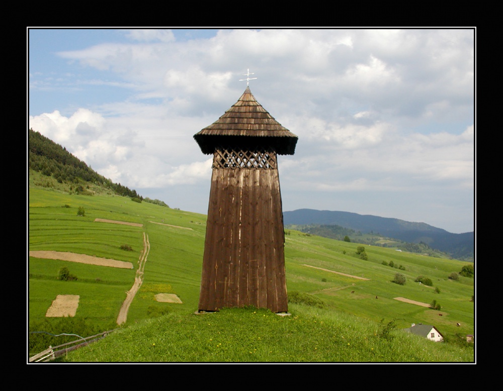 Zvonica zo Zázrivej (Plná velikost v novém okně) Zvonica zo Zázrivej