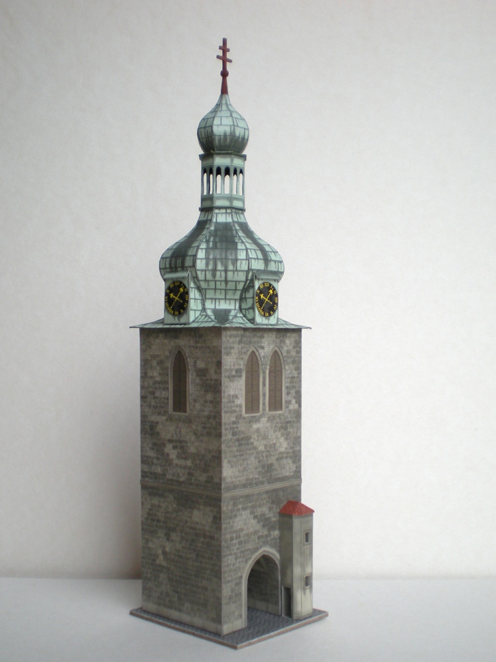 Zvonice kostela sv. Petra na Poříčí (Plná velikost v novém okně) Zvonice kostela sv. Petra na Poříčí